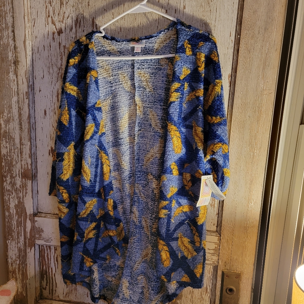 LULAROE BLUE WITH YELLOW FEATHERS  NWT LINDSEY